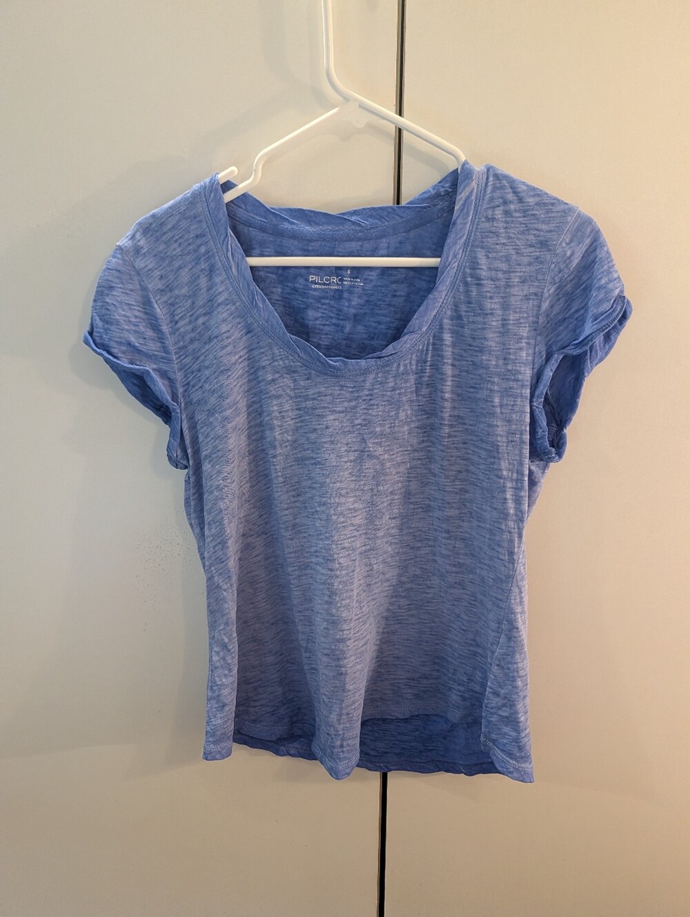 Pilcro Woman's Small Light Blue Scoop Neck Slub Tee
